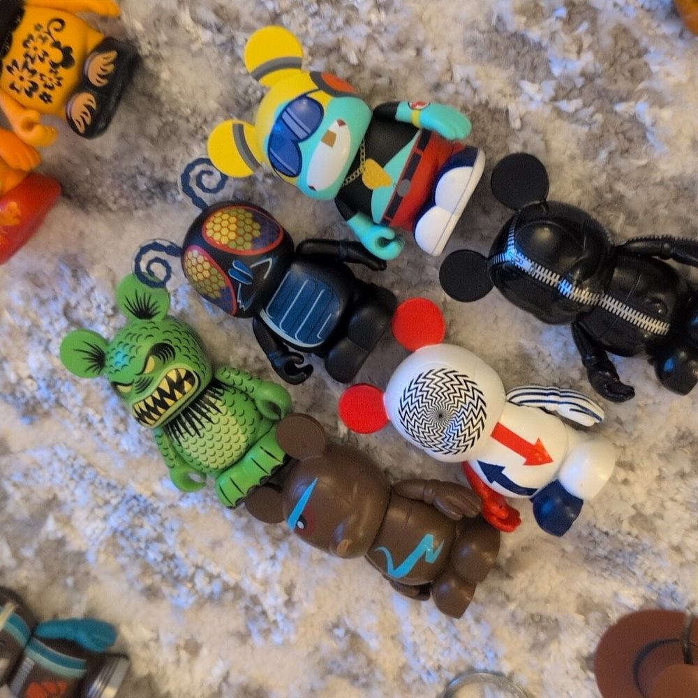 any 2 Vinylmations